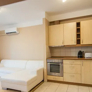 Center Ház Apartman
